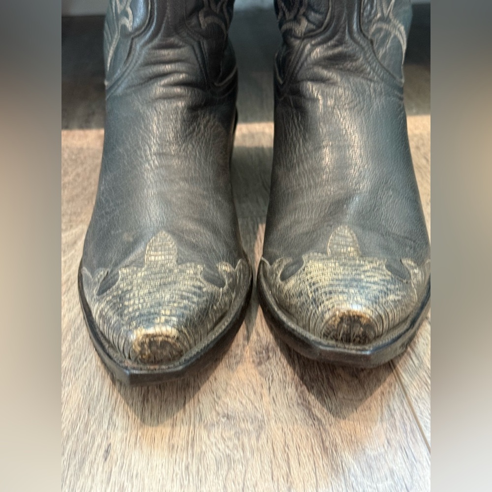 Lucchese men’s lizard wingtip studded boot size 10 - Picture 10 of 15